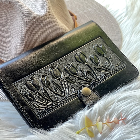 Embossed Leather Passport Cover:Family Passport Wallet