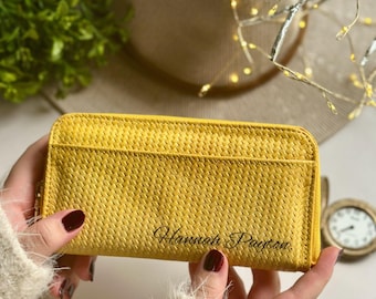 Woven Leather Zip Wallet: Handmade Women's Clutch
