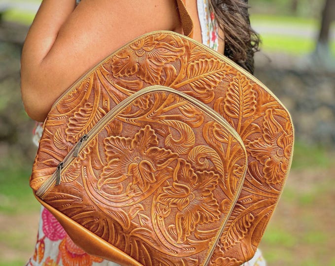 Personalized Leather Backpack for Women - Handmade Floral Backpack Purse - Sustainable Travel Bag - Gifts for Her
