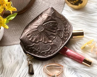 Handmade authentic leather small cosmetic bag - small leather pouch - small bag for purse - Gifts for her - Leather zipper pouch