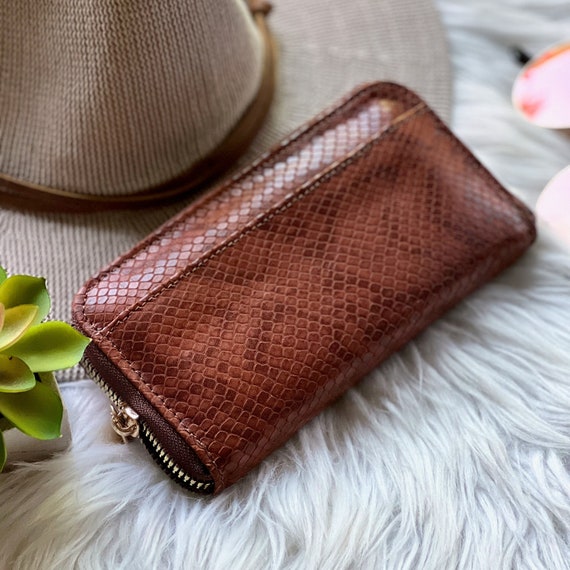 Trendy Crocodile Pattern Long Wallet Trendy Womens Clutch Coin Purse  Classic Textured Credit Card Case, Find Great Deals Now