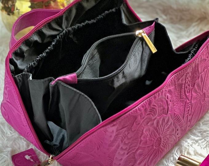 Handcrafted Leather Makeup Bag Organizer: Personalized Cosmetic Bag