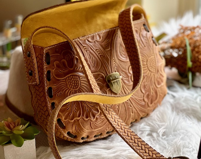 Crossbody bag•  Leather HandBag • Western gifts • Small Leather Purse • Personalized gift for her