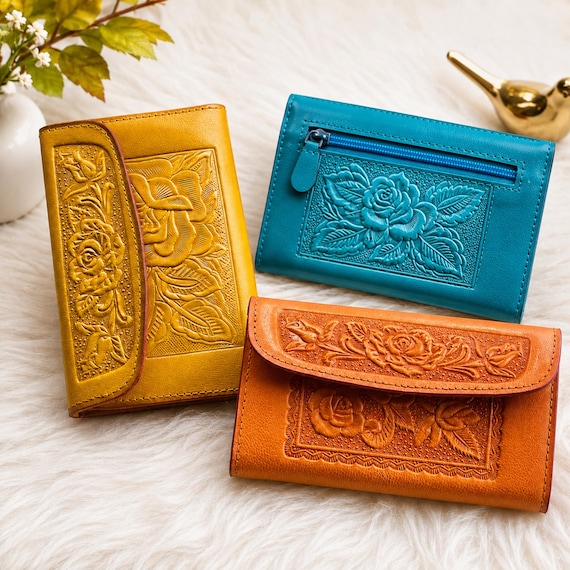 Compact Floral Embossed Leather Wallet with ID Window, Vintage-Inspired Style