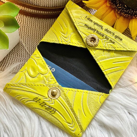 Handmade Embossed Leather Card Holder: Personalized Floral Wallet