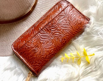 Handmade and Personalized Women's Wallets: Zippered, Accordion, Travel & More!