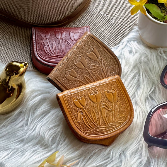 Embossed Floral Leather Coin Purse: Vintage Style Change Purse