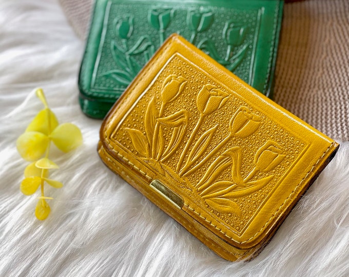 Leather minimalist wallet womens • small leather wallets • pocket wallets • Small Christmas gifts