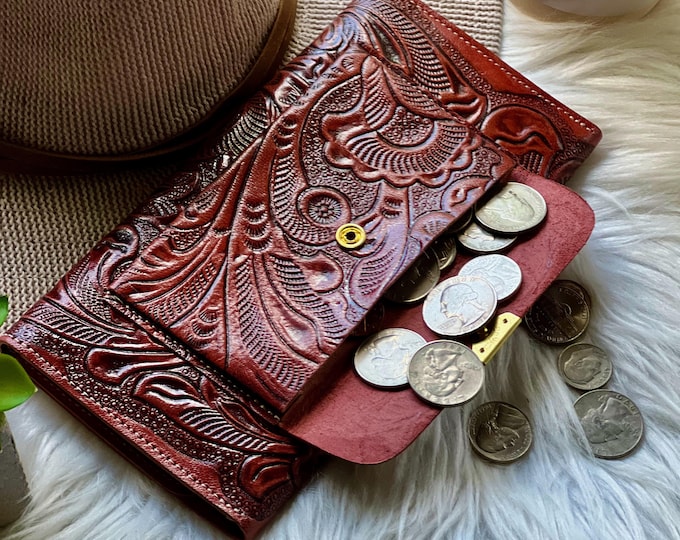 Handmade carved wallets for women • Personalized gifts for her • Gifts for wife