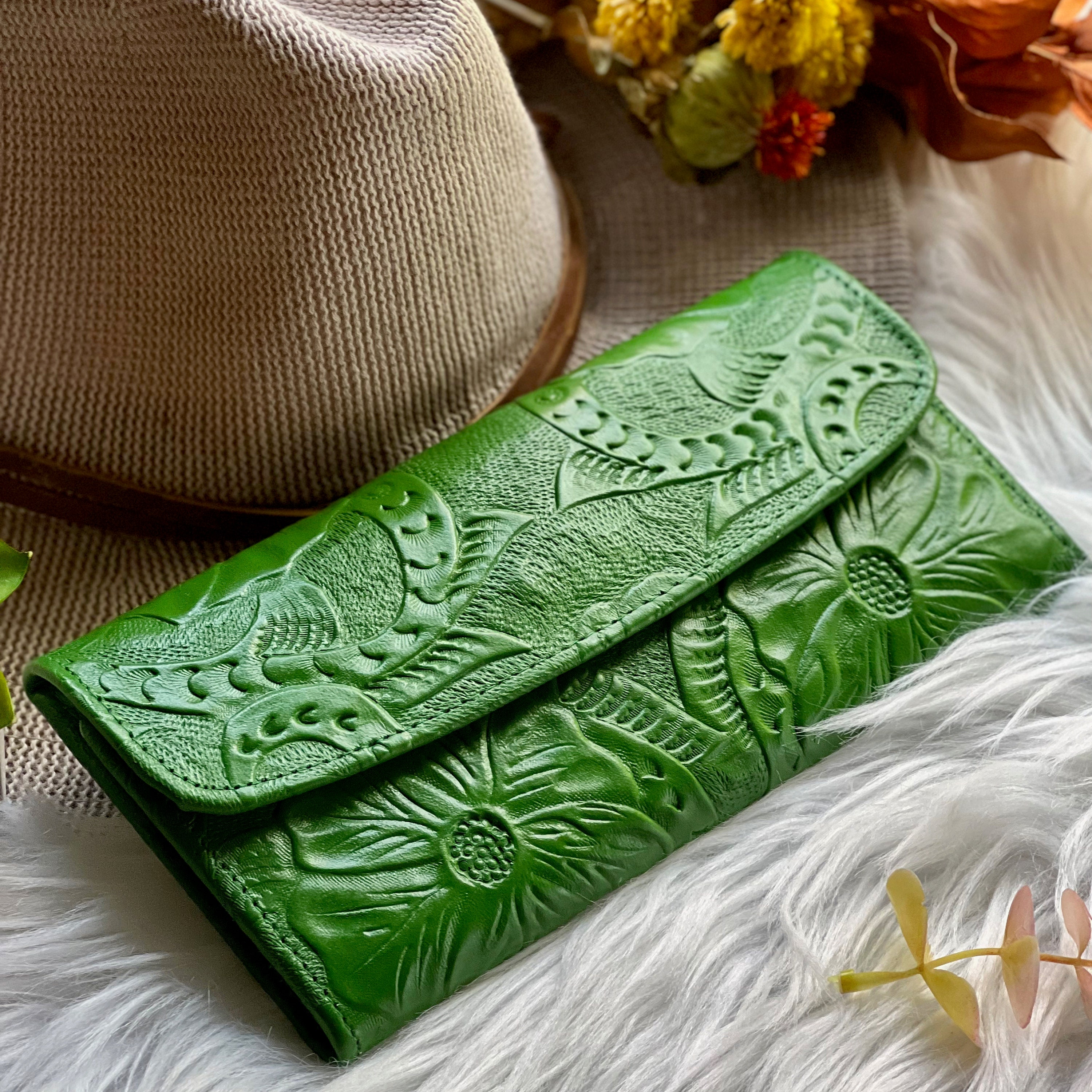 Buttery soft leather women's wallet • Embossed sustainable leather