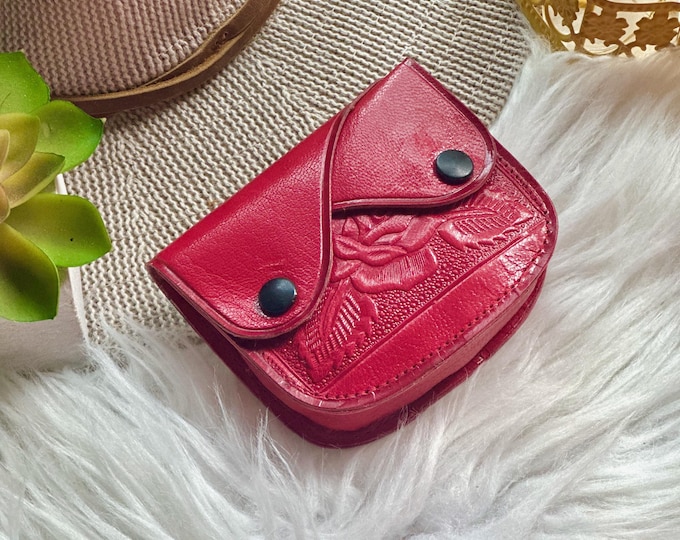Handcrafted authentic leather woman coin purse • woman change purse • leather coin pouch • gifts for her • small pouch