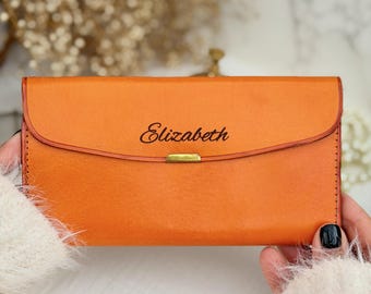 Vintage Style Slim Leather Wallet for Women: Bifold with Coin Pocket & Card Holder