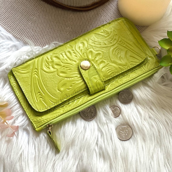 Handmade Leather Wristlet Wallet: Engraved Slim Travel Wallet