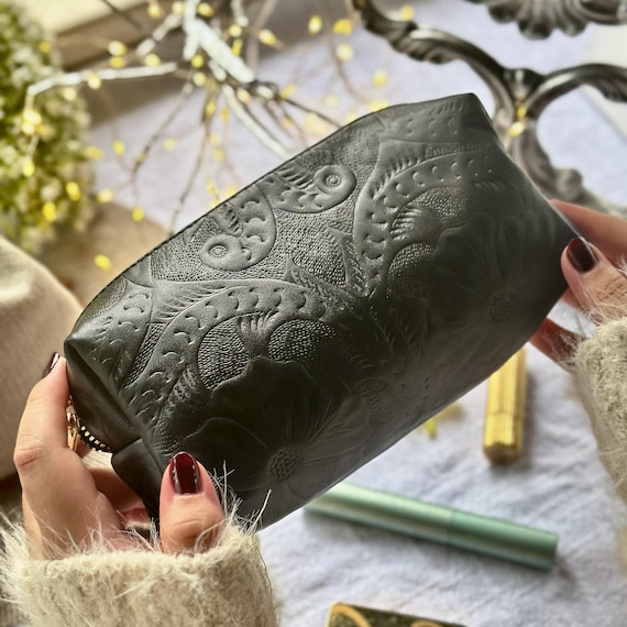 Handmade Leather Floral Makeup Bag: Personalized Boho Cosmetic Case