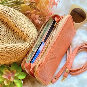 Cartera de cuero con relieve bohemio para mujer / Cartera cruzada y soporte para teléfono / Regalos para ella