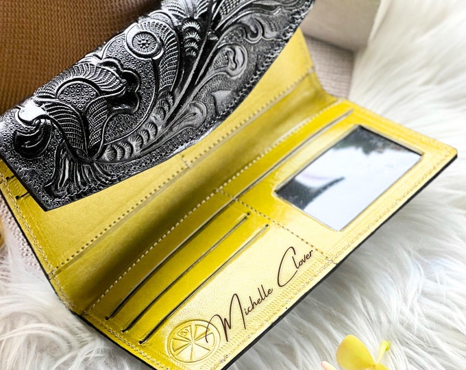 Handcrafted Leather Wallets: Unique Gifts for Women, Personalized and Contemporary- Boho