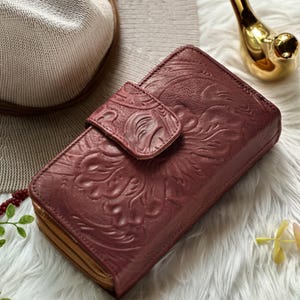 Grands portefeuilles pour femme • cadeaux personnalisés pour elle • portefeuille gravé • cadeaux pour maman