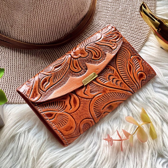 Embossed Floral Leather Wallet: Compact Boho Travel Purse