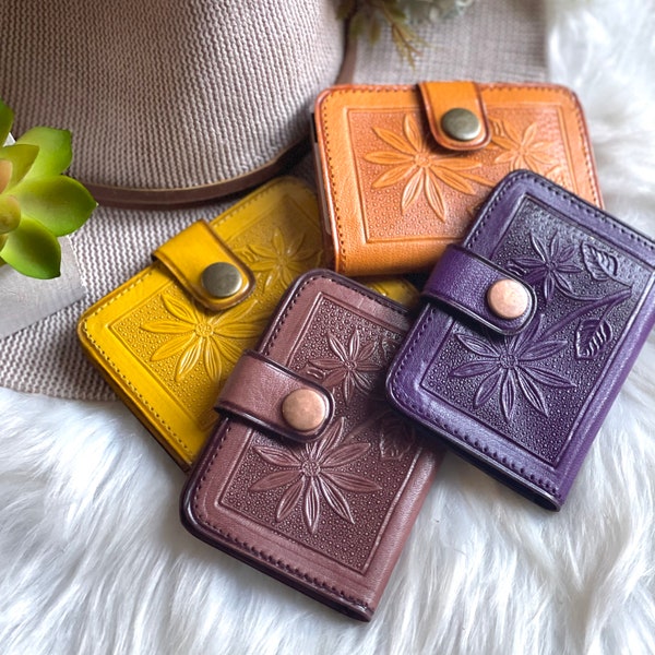 Handmade leather credit card holder • credit card wallet • personalized gifts for her • minimalist wallets
