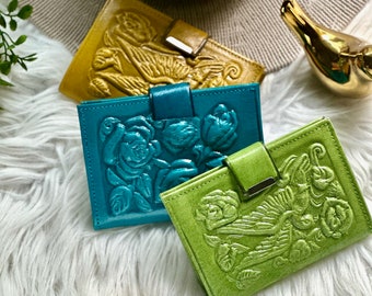 Embossed Bird Leather Compact Wallet • Personalized Bifold Wallet for Women