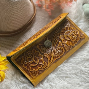 Handcrafted leather wallets for women • women's wallet • personalized gifts for her • roses leather wallet