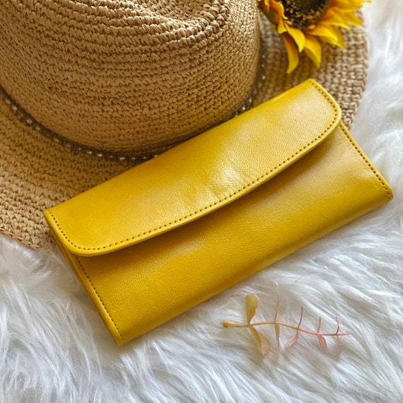 Handmade Yellow Leather Wallet for Women: Personalized Clutch