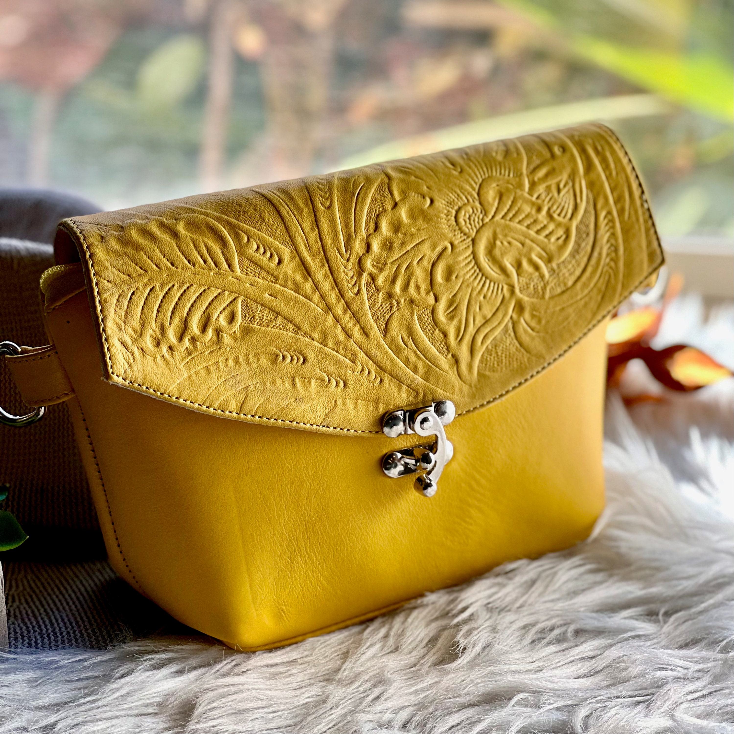 Small leather purse • Saddle Bag women • Bags and Purses for women