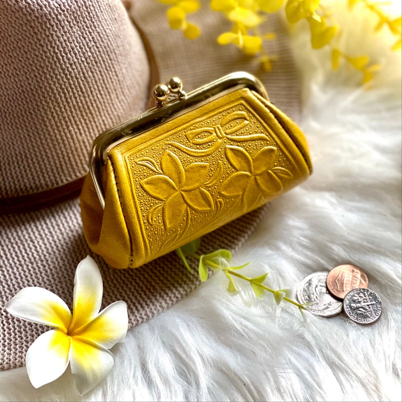 Clasp coin purse	leather change purse	plumeria coin purse	vintage style purse	coin purse clasp	vintage coin purse	leather coin purse	gift for her	coin purse	coin bank	coin pouch	gifts for her	kiss lock