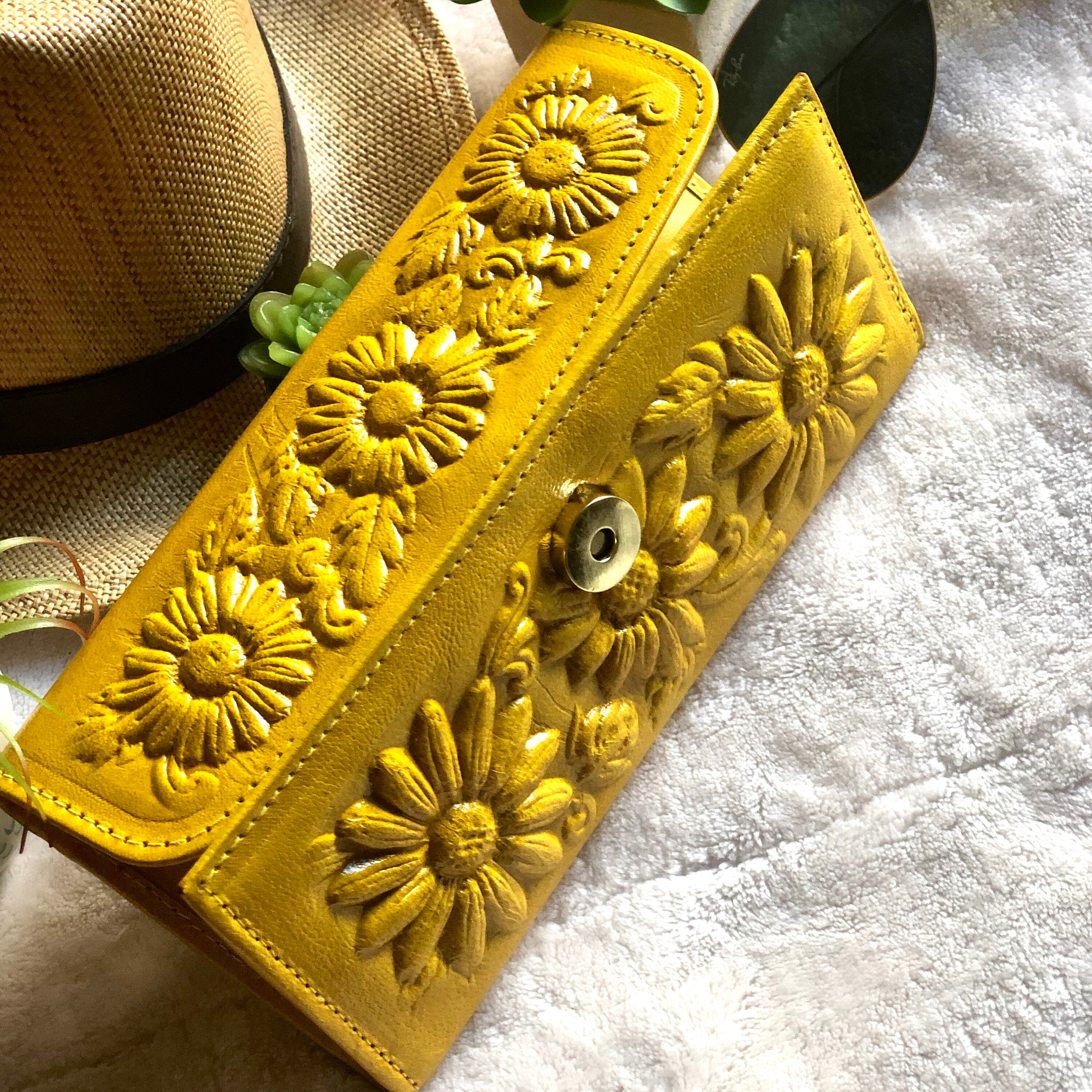 Woman Wallet* Vintage Style Wallet*Bohemian Wallet* Leather Wallet
