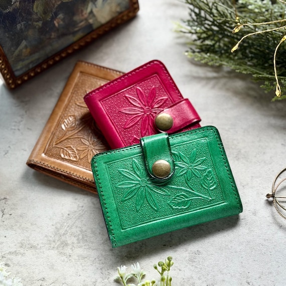 Small Leather Card Holder - Floral Daisy Purse, Personalized Credit Card Wallet