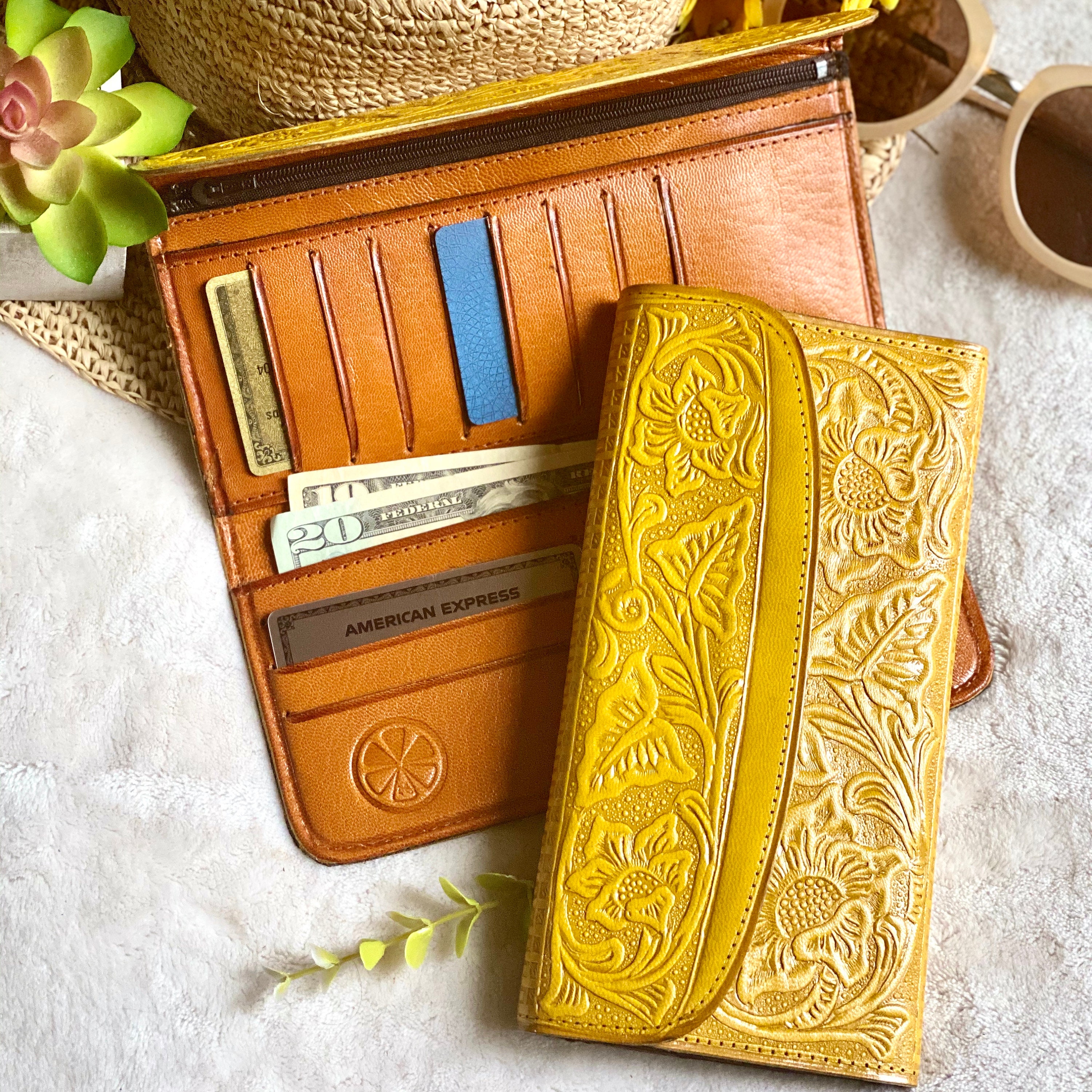 Lotus flowers carved leather wallets for women credit cards wallet