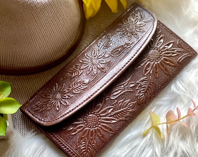 Cute leather wallets for women • christmas gifts for her • wallet women • personalized wallets for women
