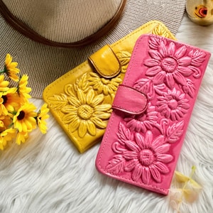 Sunflower Bifold Wallets for women   • Leather Accessories •  Gifts for Her •  Personalized Gifts