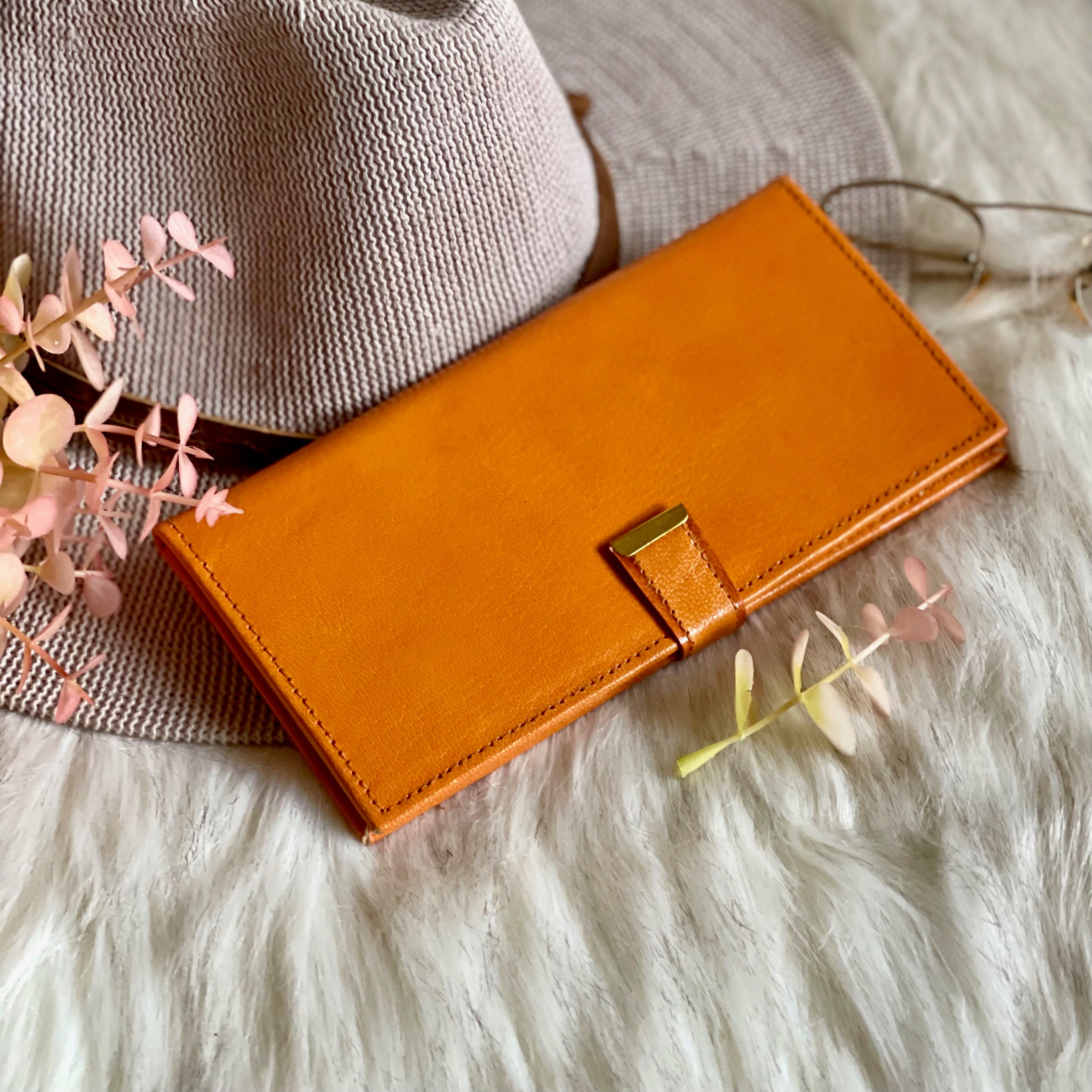 Minimalist authentic leather women's wallets • wallets for women