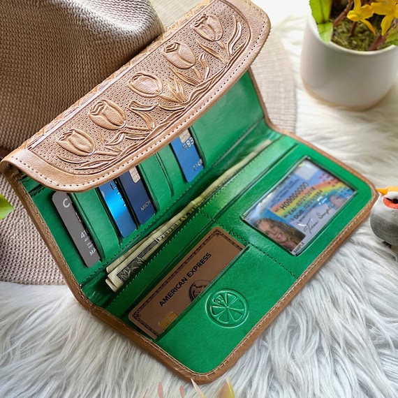 Embossed Tulip Leather Wallet for Women: Handmade Floral Gift