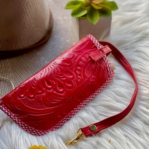 Women&#39;s Soft Leather Glasses Case • Tooled Sunglasses Case • Personalized Eyeglass Holder • Gifts for Her