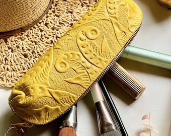 Handmade leather pencil case • cosmetic bag • gifts for her
