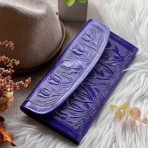 Handcrafted leather woman wallets Embossed leather wallets long wallets for women leather gifts image 6