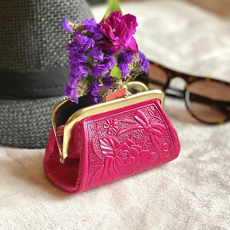 Woman Change Purse Small Coin Purse Embossed Leather Clasp Etsy