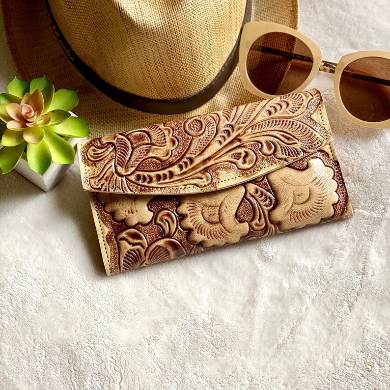 Women/'s wallets Handmade leather woman wallets gifts for her