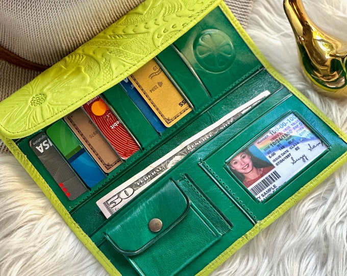 Personalized Embossed Leather Wallet for Women – Custom Cute Slim Wallet with Card Holder & Engraved Details