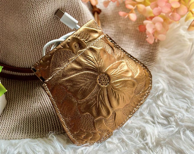 Handcrafted Leather Squeeze Pouch • Small Coin Purse • Flex Frame Pouch • Floral Design • AirPods Case • Gift for Her