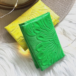 Handmade Leather Card Holder Wallet • Embossed Small Wallet for Women • Personalized Gift • Cute Sustainable Leather Card Case