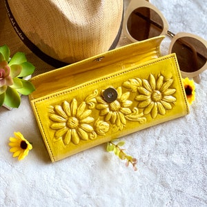 Cartera de piel con diseño de girasol para mujer • Cartera floral personalizada • Regalo bohemio chic hecho a mano • Cartera plegable sostenible