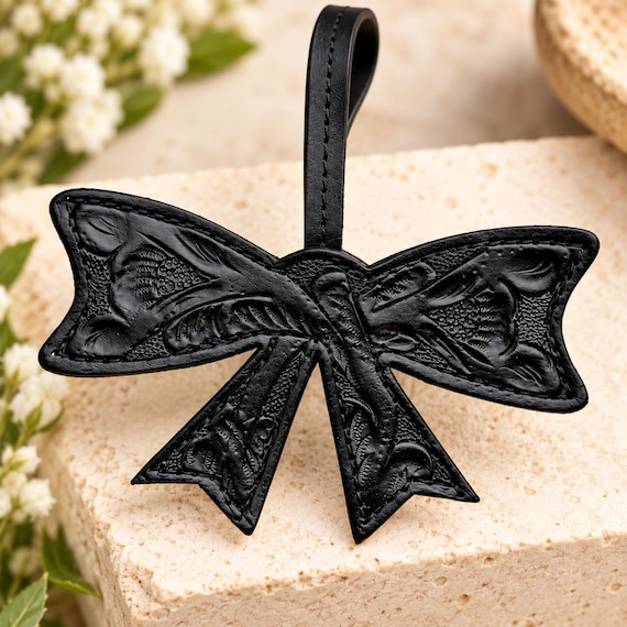 Handmade Leather Luggage Tag: Personalized Bow-Shaped Travel ID