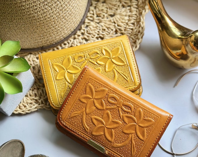 Small Floral Wallet for Women • Handmade Leather Credit Card Holder • Personalized Zip Pocket Wallet • Gift for Her