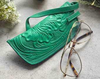 Tooled Leather Glasses Case •  Eyeglass Pouch • Personalized Gift