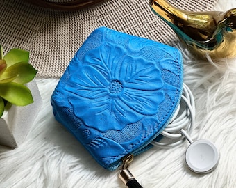 Leather small pouch • coin purse woman • personalized gifts for her • small cosmetic bag