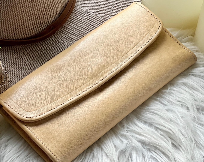 Leather wallets for women • Engraved wallet• personalized gift for woman • personalized wallet