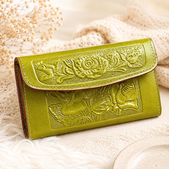 Personalized Leather Wallet Gift for Her, Floral Embossed Small Wallet, Custom Name or Initials